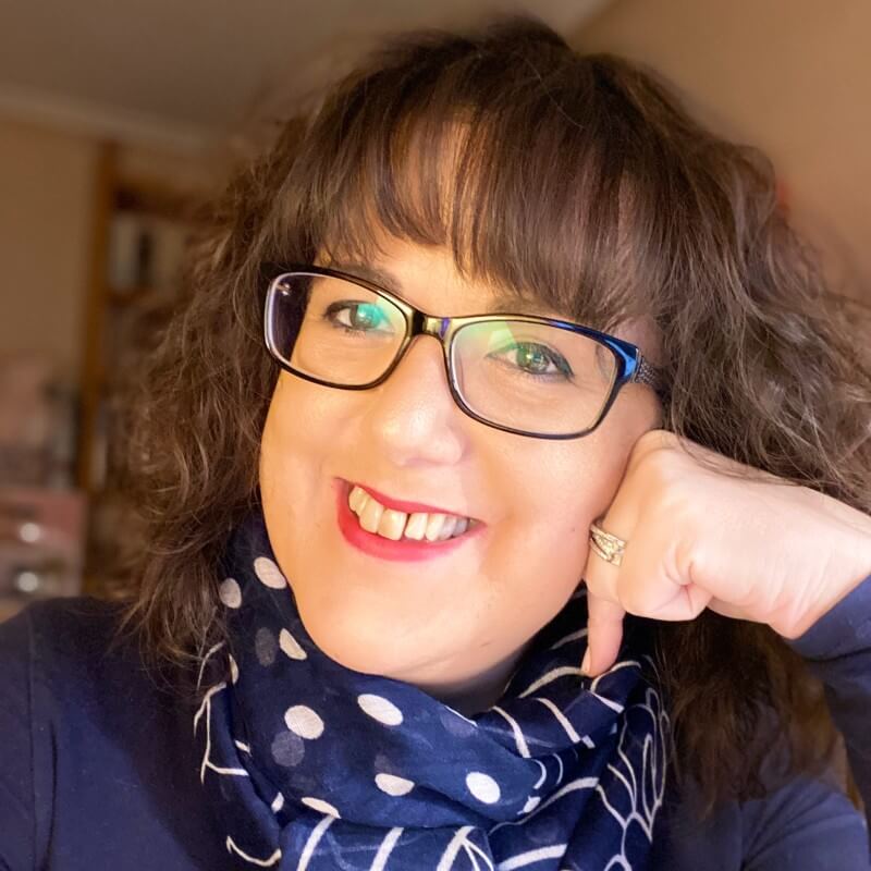 Ana Miller Copywriter